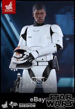 FINN/FIRST ORDER STORMTROOPER 12 Figure Hot Toys CON ExclusiveSTAR WARS Force
