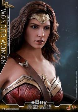 HOT TOYS DC COMICS JUSTICE LEAGUE Wonder Woman GAL GADOT DELUXE 1/6 ROBE MMS451