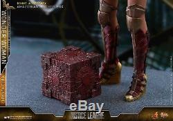 READY HOT TOYS DC COMICS JUSTICE LEAGUE Wonder Woman GAL GADOT DELUXE MMS451