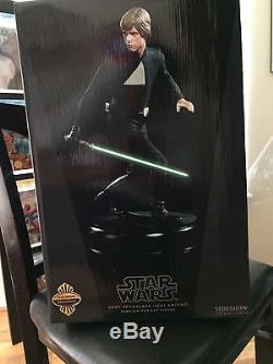 Sideshow Exclusive Jedi Luke Skywalker Premium Format Figure Star Wars