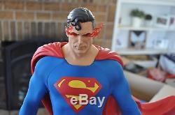 Sideshow SUPERMAN Premium Format Exclusive Statue NEVER DISPLAYED