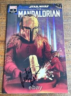 Star Wars The Mandalorian #3 Mike Mayhew Variant Rodney Barnes Signed Armorer Star Wars The Mandalorian #3 Mike Mayhew Variant Rodney Barnes Signed Armorer